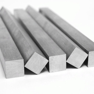 Квадрат нержавеющий 100х100 мм AISI 410 в наличии в Новосибирске